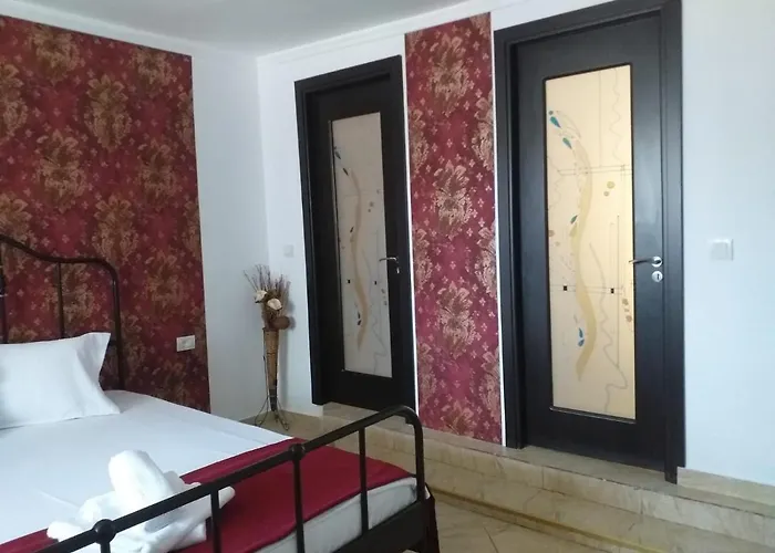 Casa Marronne Костинешти