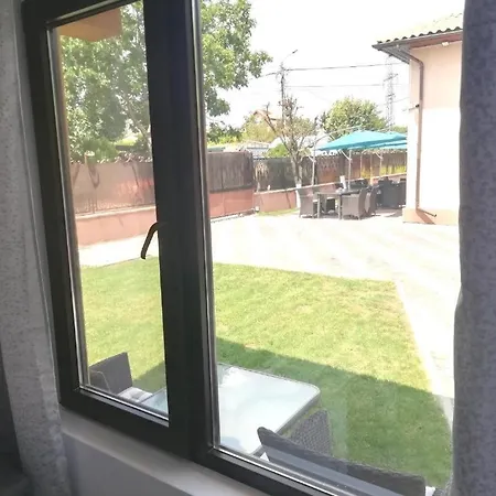 Casa Marronne 招待所 科斯蒂内什蒂