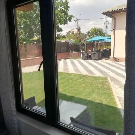 Casa Marronne 招待所 科斯蒂内什蒂